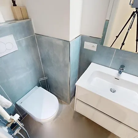 98gb - 2p With Terrace And Side Sea View Apartmán *