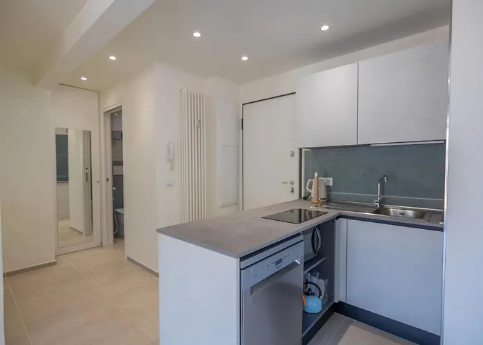 98gb - 2p With Terrace And Side Sea View מנטון